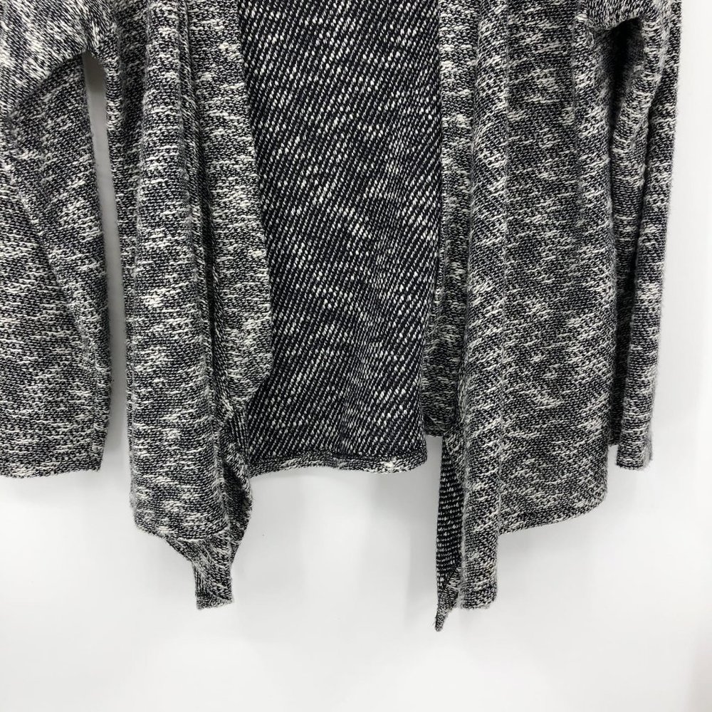 Two By Vince Camuto Gray/Black Basic Cardigan Swe… - image 4